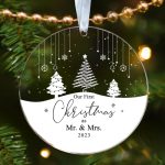 First Christmas Married Ornament 2023 - Mr and Mrs Gifts - Newlywed Gifts for Couples, Married Couple Gifts, Newly Married Couples, Bride Gifts, Wedding Couple Gifts - Acrylic Christmas Ornament