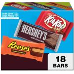 HERSHEY'S, KIT KAT and REESE'S Assorted Milk Chocolate, Christmas Candy Variety Box, 27.3 oz (18 Count)