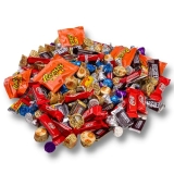kiss me chocolate box